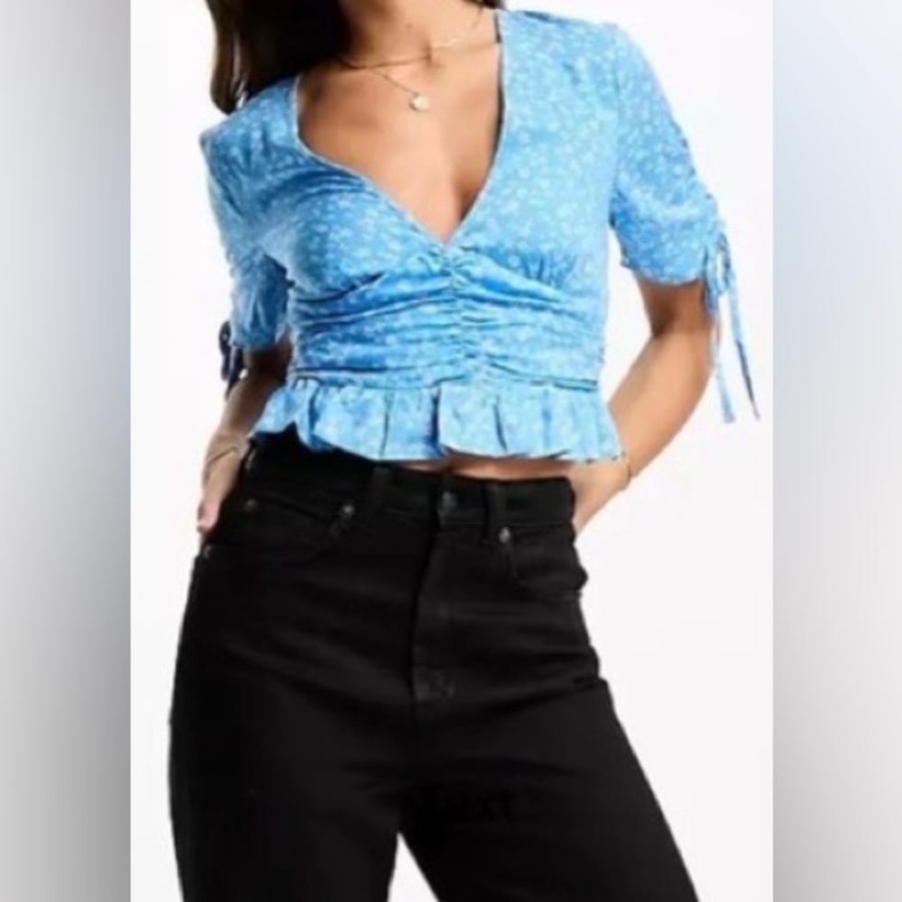 Asos Blue Floral Tie-Sleeve Wrap Crop Top - Picture 5 of 7